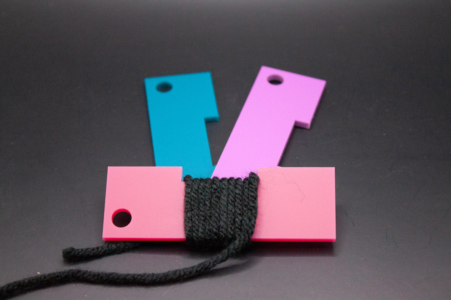 Jewel Tone Acrylic Wraps Per Inch Yarn Measuring Tool Keychain - Crochet Knitting Spinning Fiber Gift